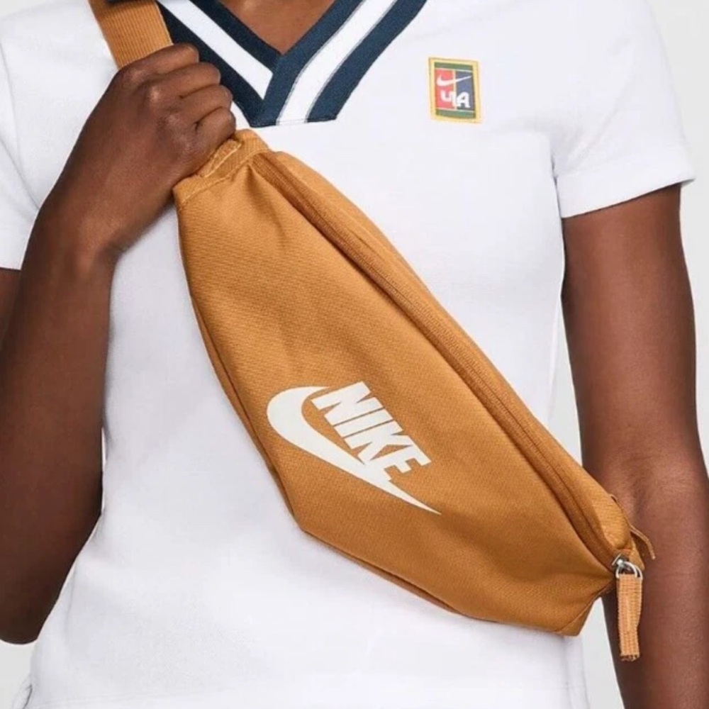 NIKE Hip Pack Fanny Pack Bag Belt Bag Backpack Crossbody Flax Waistpack 3L - Picture 2 of 7